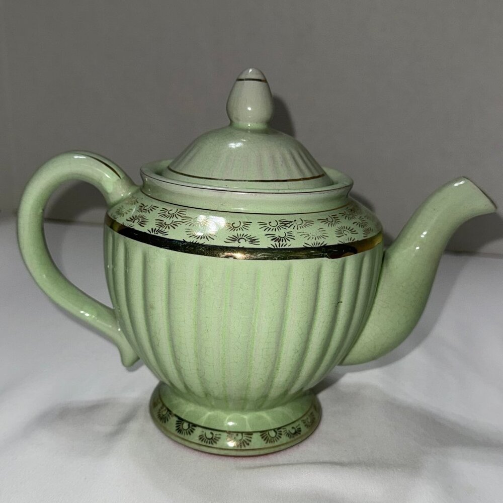 Vintage Valiant Green Teapot Gold Trim 1930's Glazed Redware Made in Japan #4047